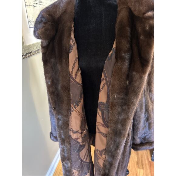 Mink Fur Coat Size L/XL dark brown cuffs ,wide collar print lining euc SEE MEASU - Picture 11 of 16